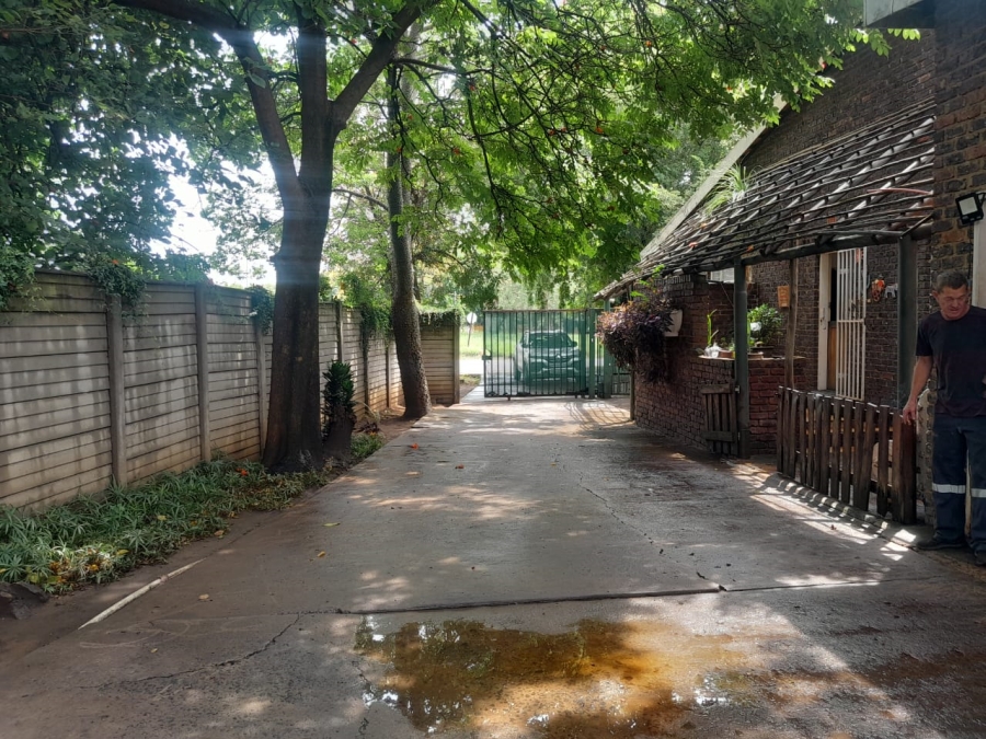 3 Bedroom Property for Sale in Protea Park North West